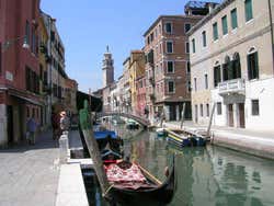 Ponte dei Pugni from San Barnaba